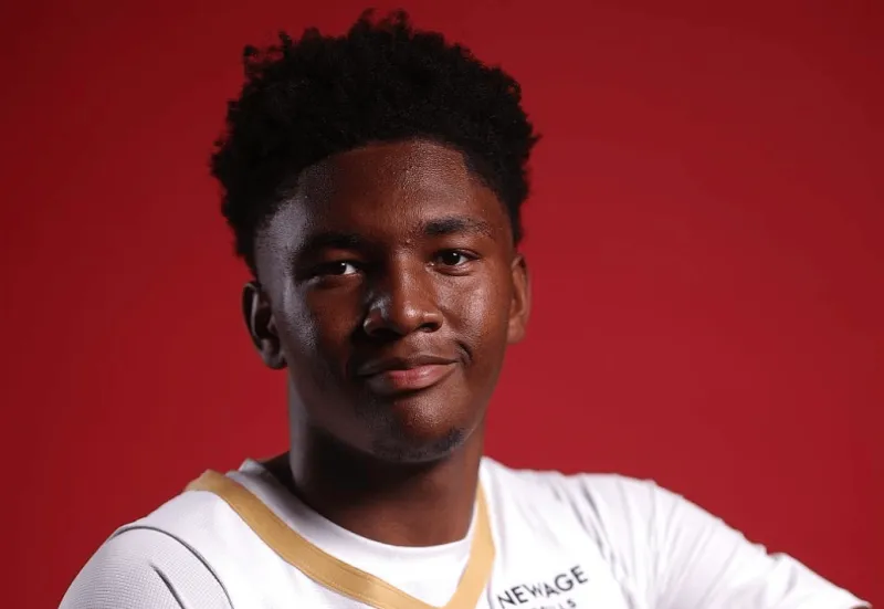 开云体育中国-德里克-奎因本赛季已送出200+助攻，本届新秀中唯一一位